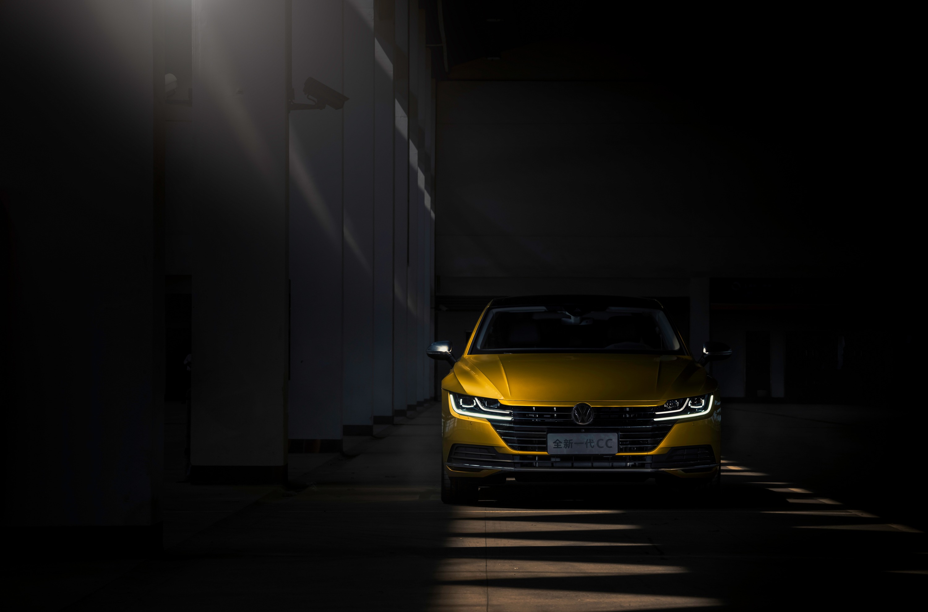 Shadow Cut automotive photograph